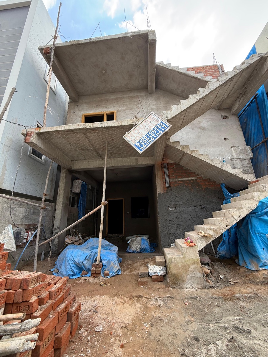 Residential construction site with masonry and reinforcement work, supplied by Clyft